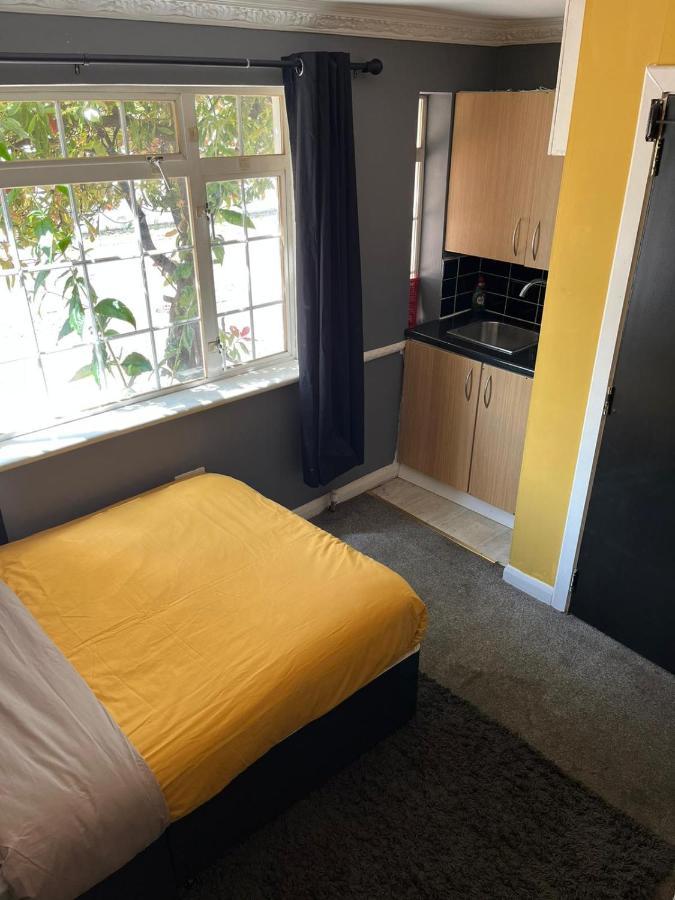 Hatfield Save-Money Rooms - 10Over10 For Price! Zewnętrze zdjęcie