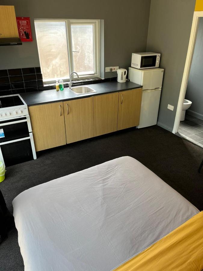 Hatfield Save-Money Rooms - 10Over10 For Price! Zewnętrze zdjęcie
