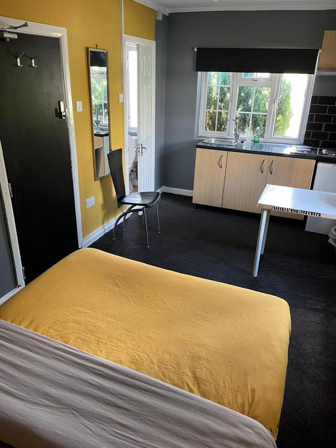 Hatfield Save-Money Rooms - 10Over10 For Price! Zewnętrze zdjęcie